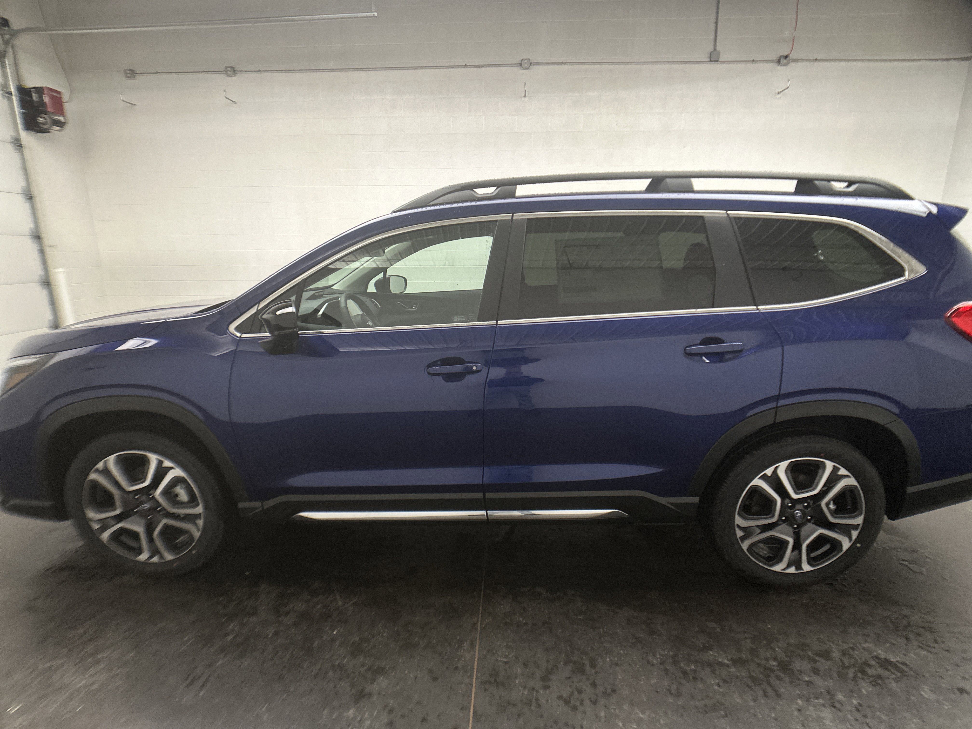 New 2026 Subaru Ascent Limited AWD/4WD image 5