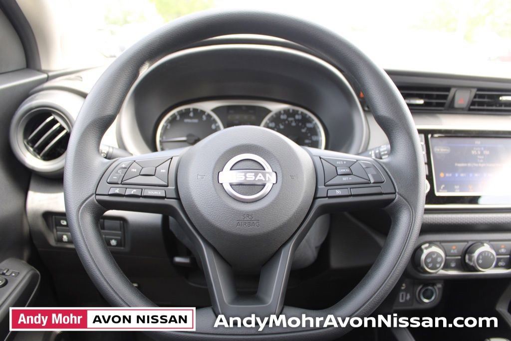 New 2025 Nissan Kicks Play S image 15