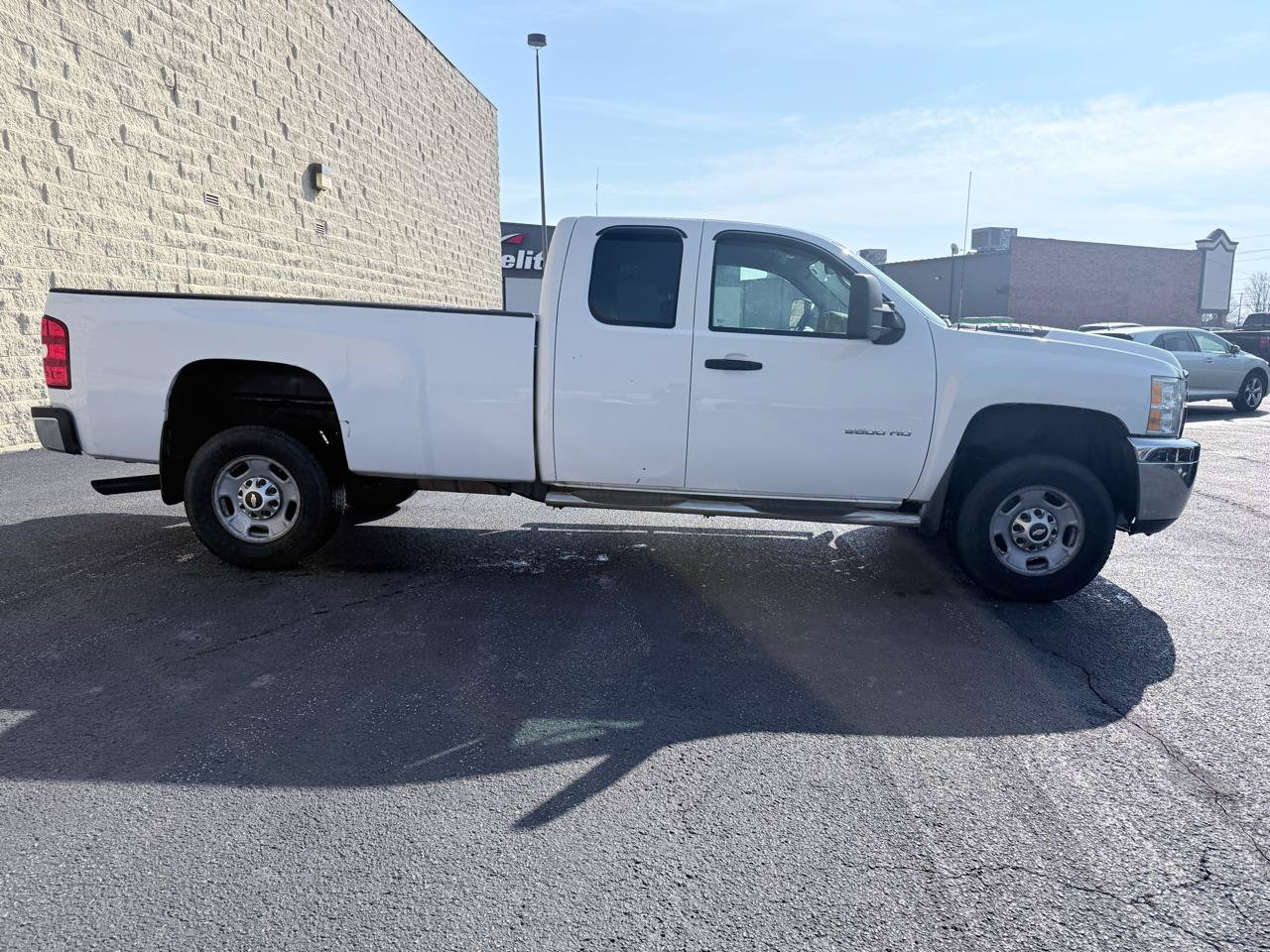 Used 2013 Chevrolet Silverado 2500 W/T AWD/4WD image 5