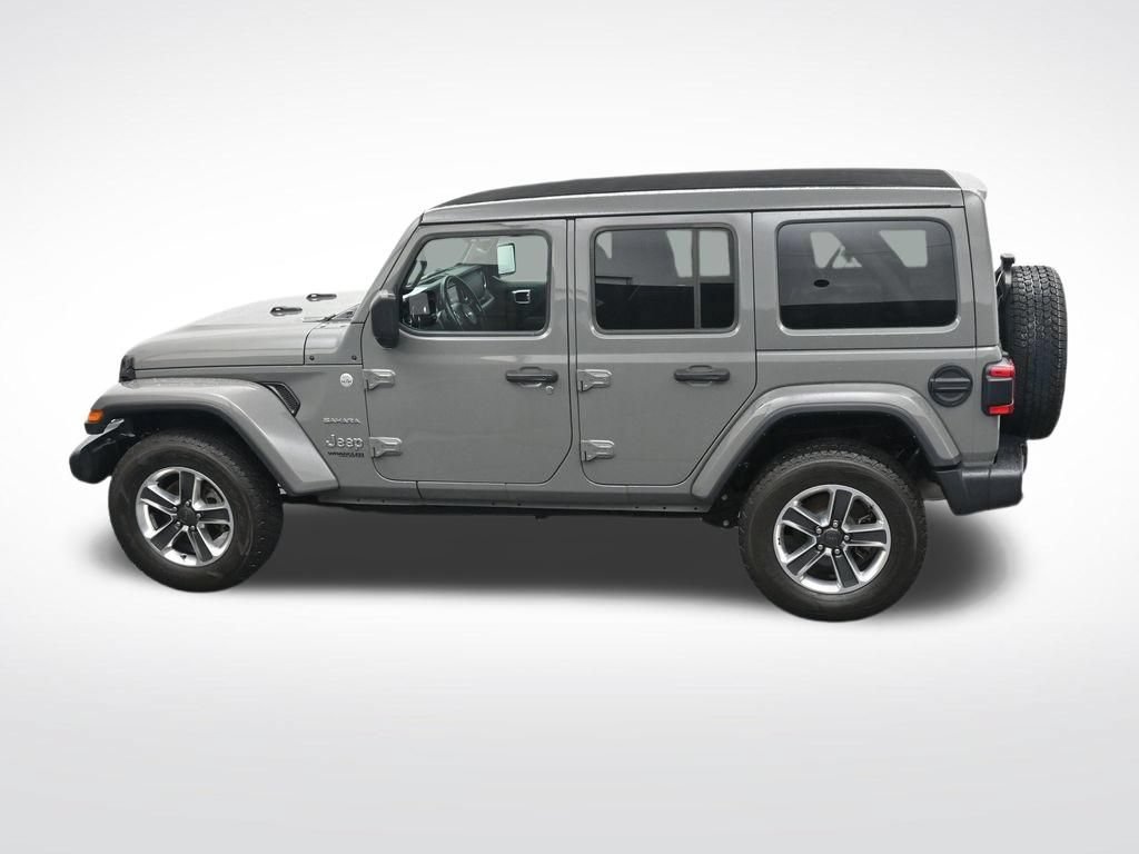 Used 2022 Jeep Wrangler Unlimited Sahara w/ LED Lighting Group AWD/4WD image 29