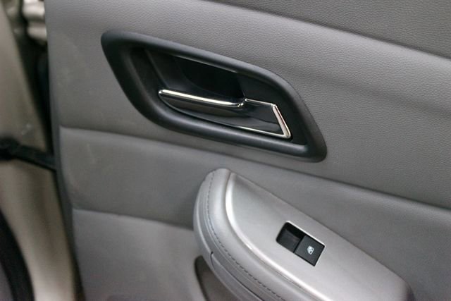 Used 2015 Chevrolet Malibu LS FWD image 13
