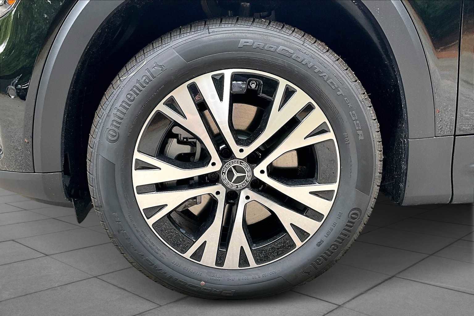 New 2026 Mercedes-Benz GLB 250 4MATIC image 16