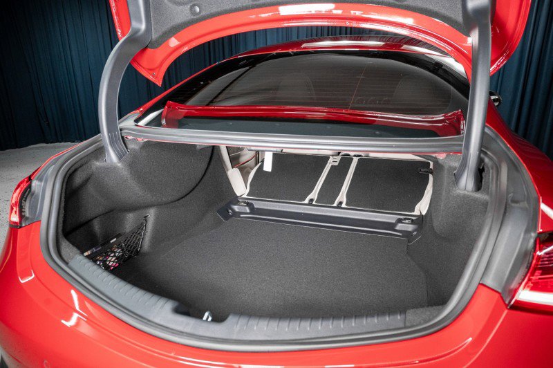 New 2026 Mercedes-Benz CLE 300 4MATIC Coupe image 7