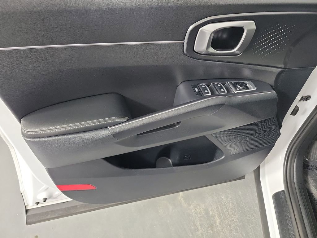 Used 2022 Kia Sorento S FWD image 20