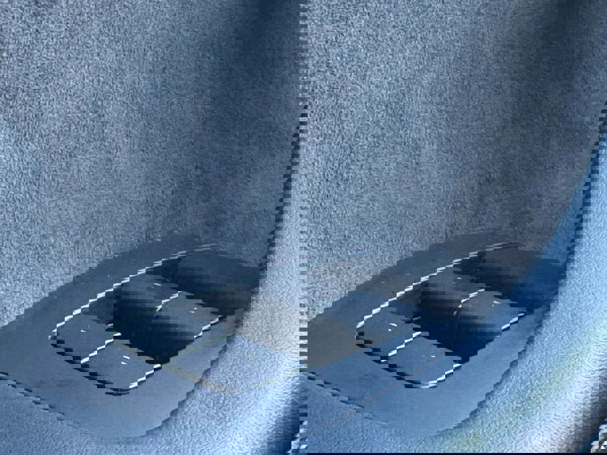 Used 2024 Tesla Model Y Long Range image 33