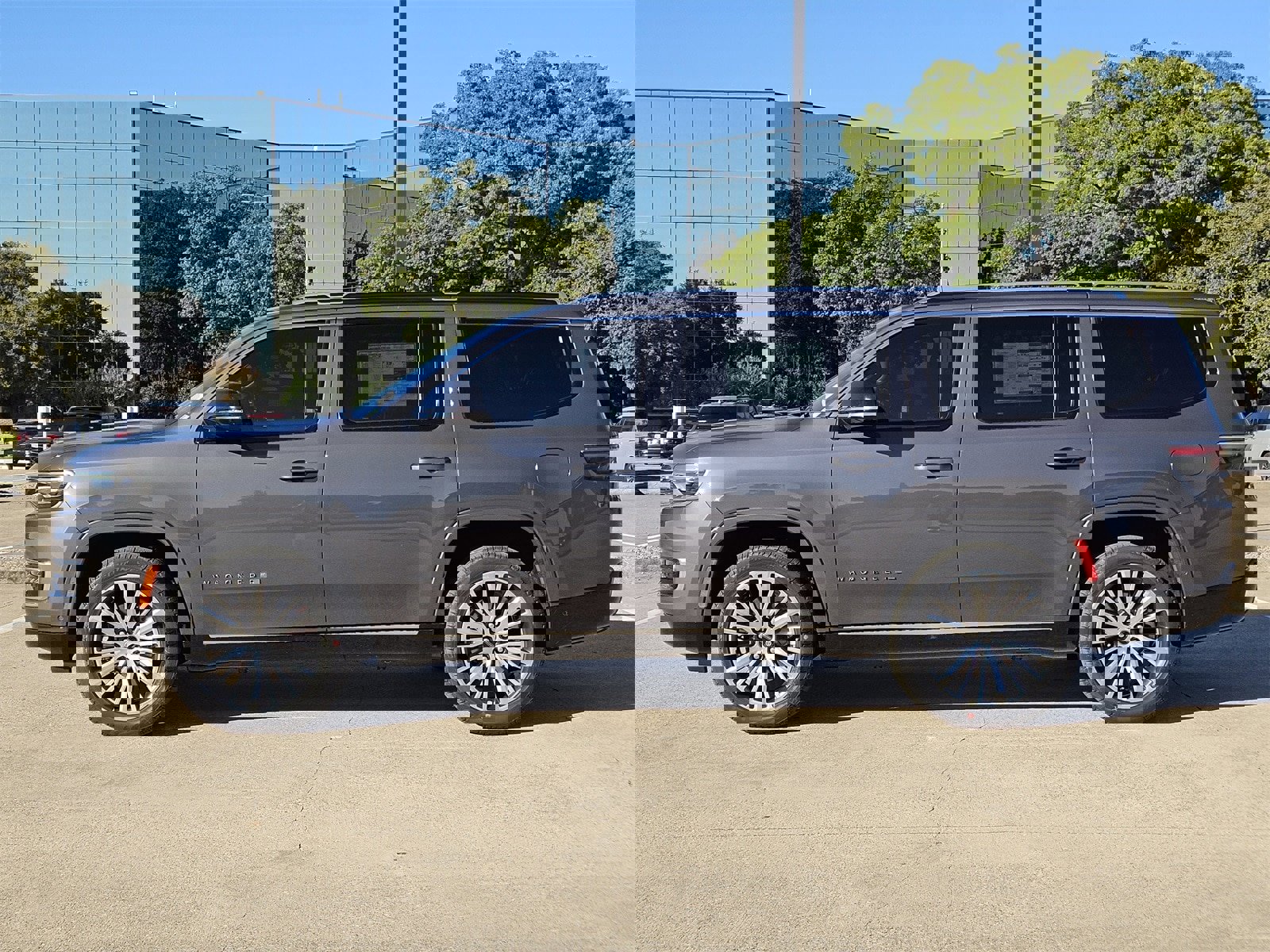 New 2025 Jeep Wagoneer Series II image 3