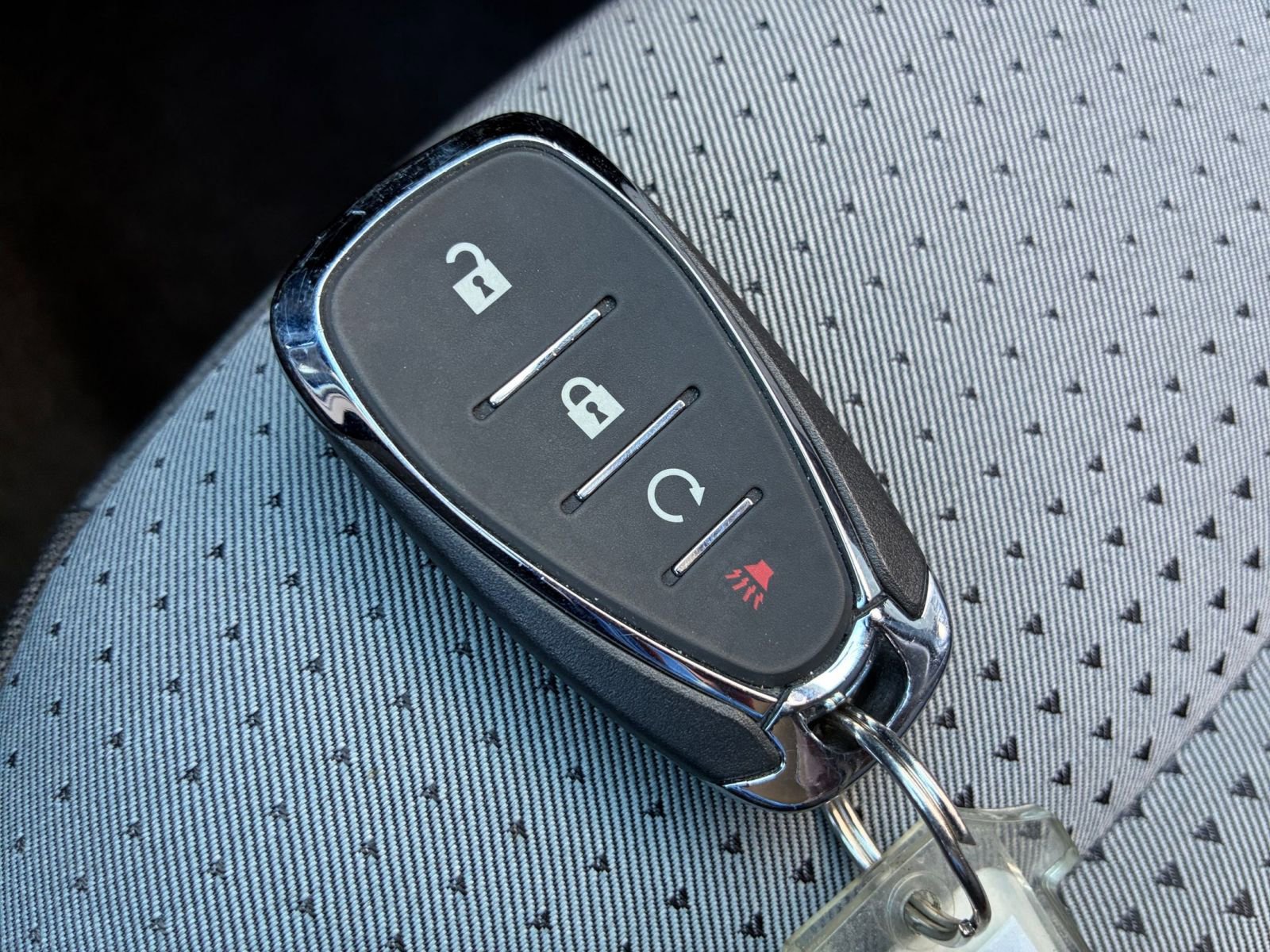 Used 2025 Chevrolet Trax LT image 23