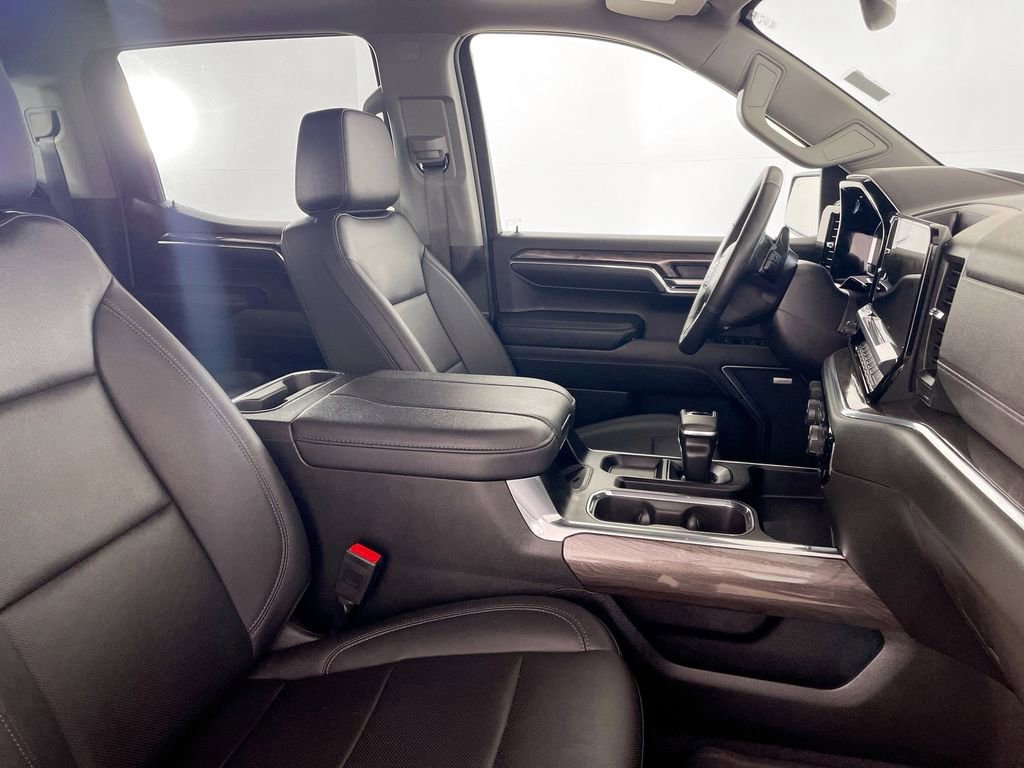 Used 2024 Chevrolet Silverado 1500 LTZ w/ LTZ Premium Package image 33