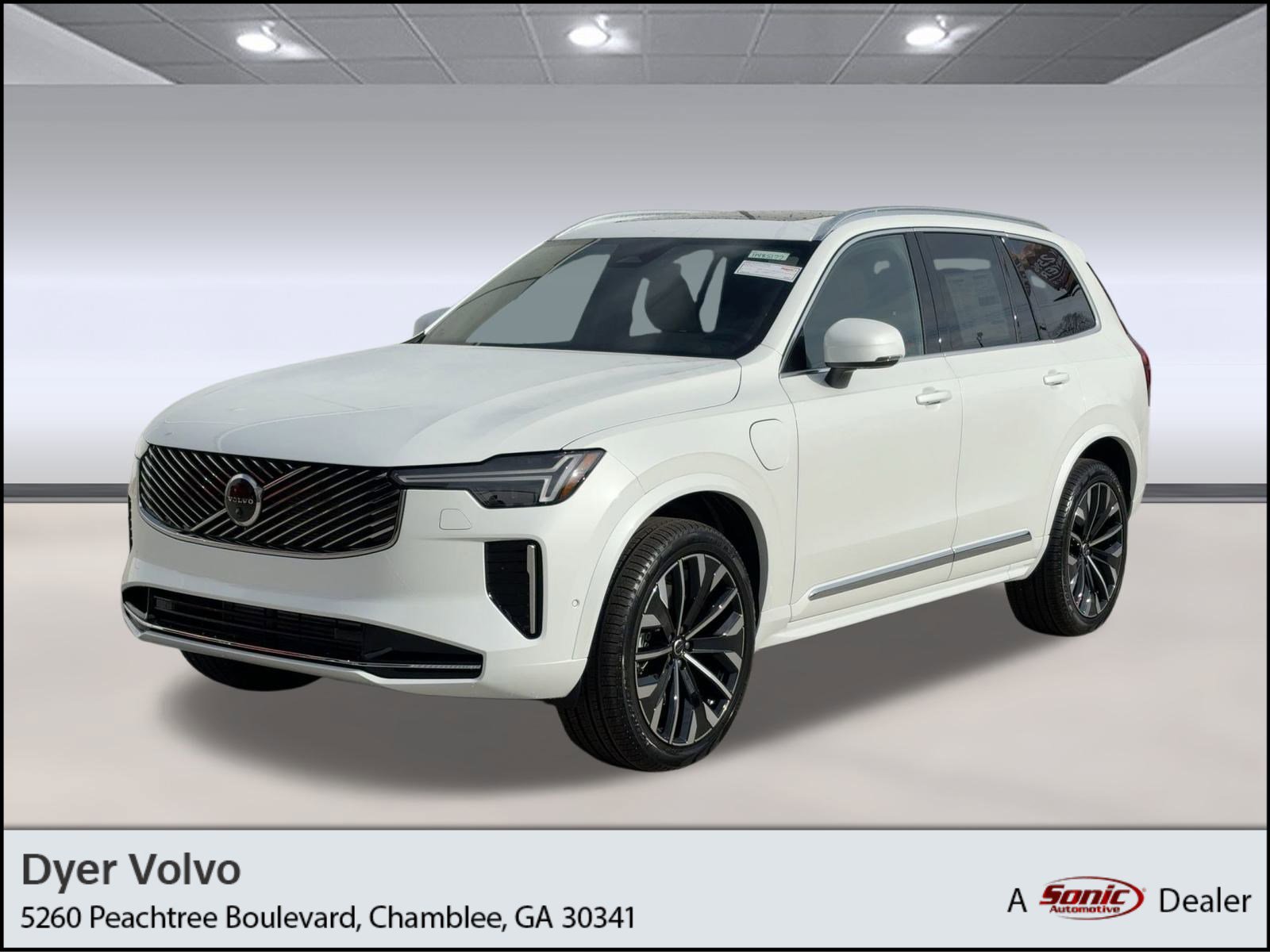 New 2026 Volvo XC90 T8 Plus image 1