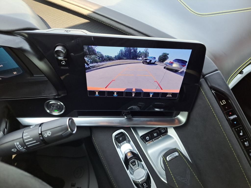 Used 2023 Chevrolet Corvette Stingray Premium Conv w/ Z51 Performance Package image 9