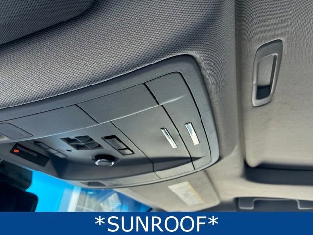 Used 2018 Chevrolet Tahoe Premier AWD/4WD image 15