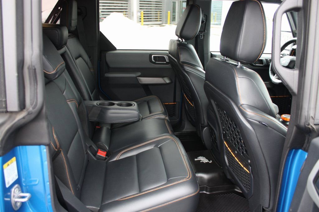 Used 2023 Ford Bronco Badlands image 17
