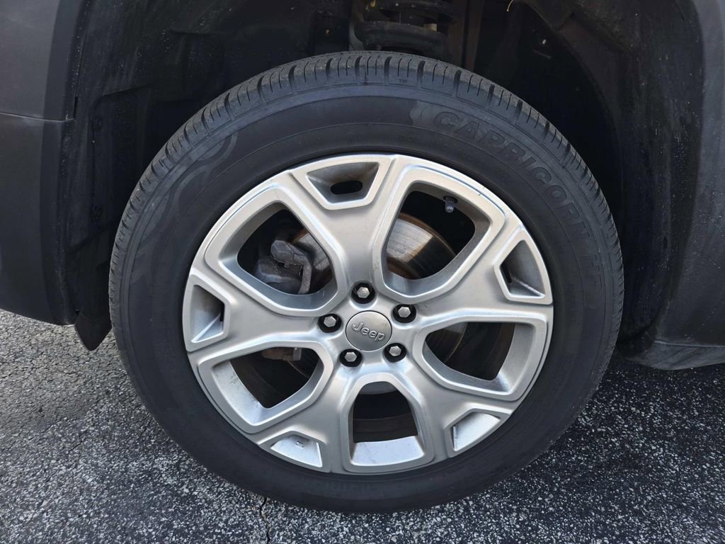 Used 2020 Jeep Renegade Limited image 20