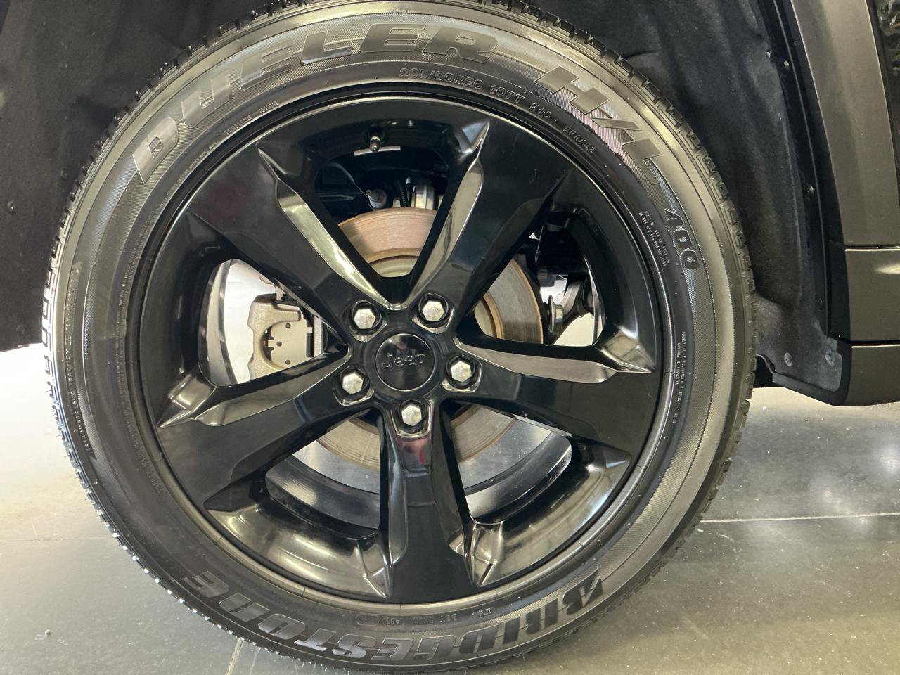 Used 2023 Jeep Grand Cherokee Altitude AWD/4WD image 26