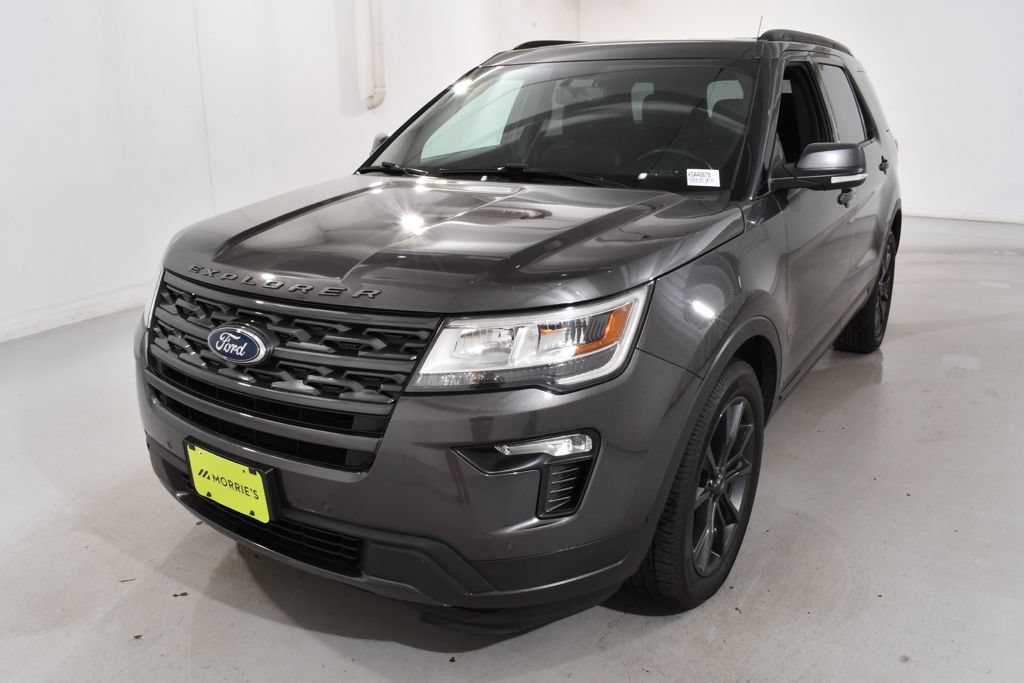 Used 2019 Ford Explorer XLT w/ Equipment Group 202A AWD/4WD image 2