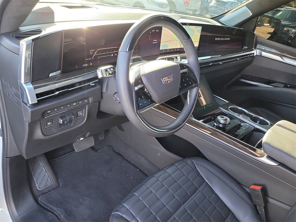 Used 2025 Cadillac Escalade ESV Sport Platinum image 16