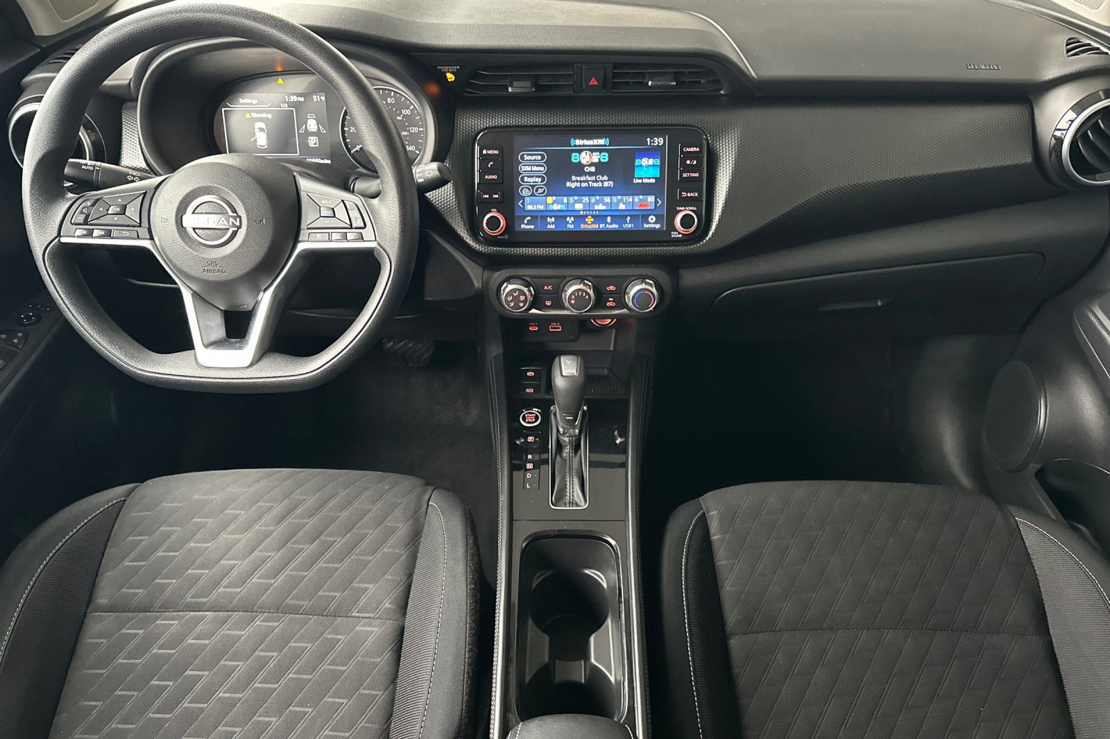 Used 2024 Nissan Kicks SV image 13