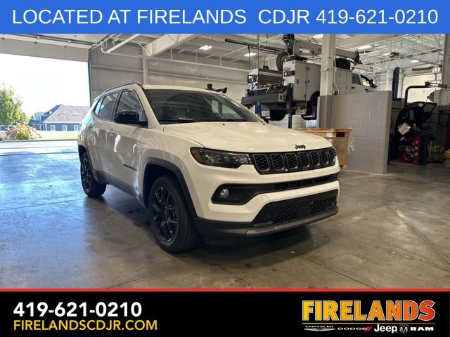 New 2025 Jeep Compass Latitude w/ Sun & Sound Group AWD/4WD image 1