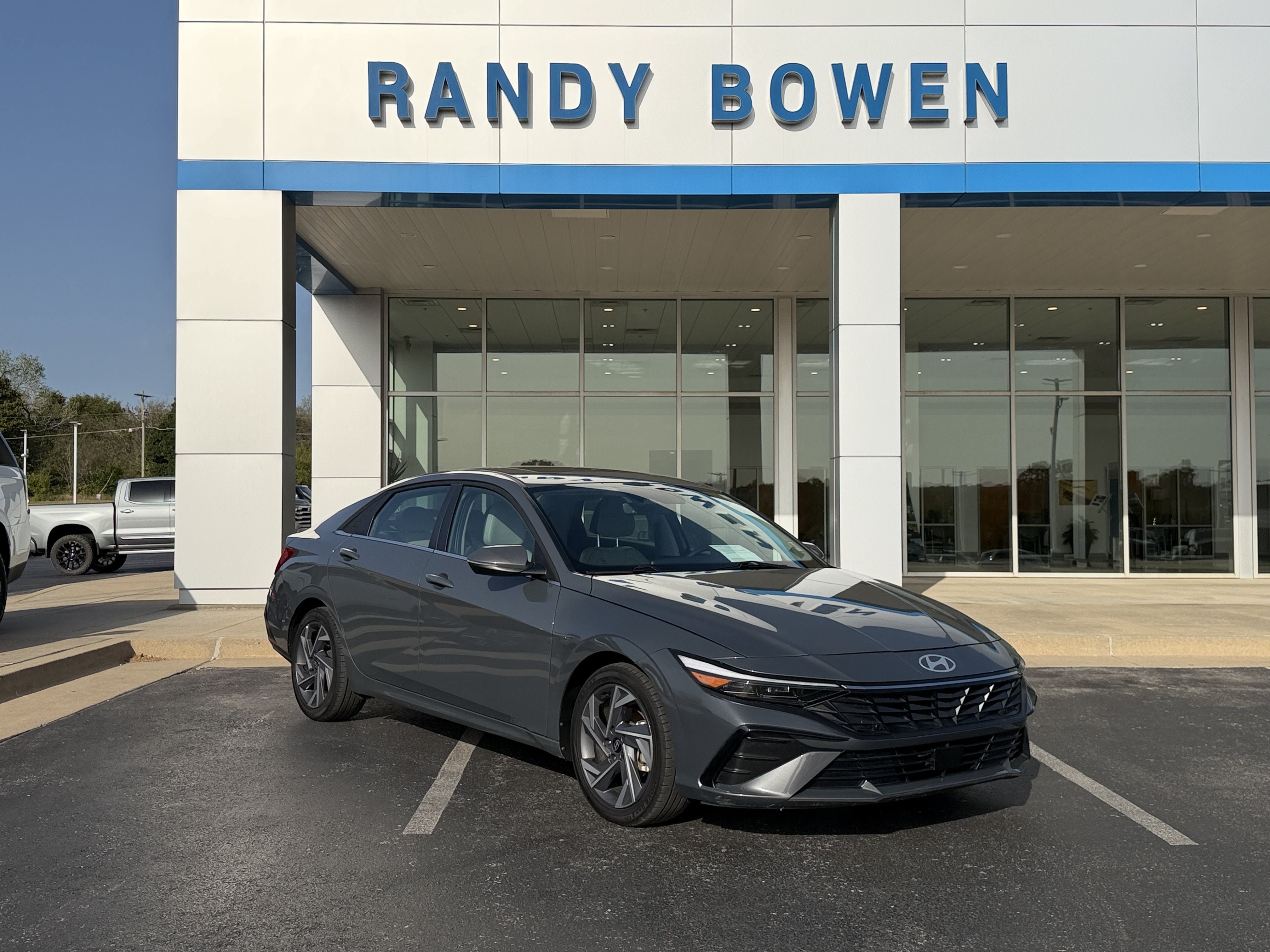 Used 2025 Hyundai Elantra Limited
