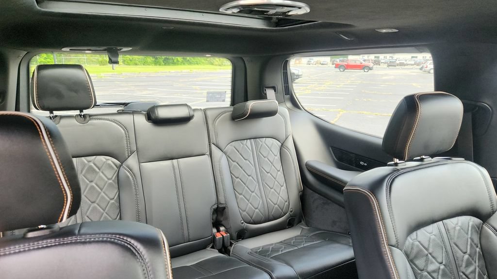 New 2026 Jeep Grand Wagoneer Summit AWD/4WD image 14