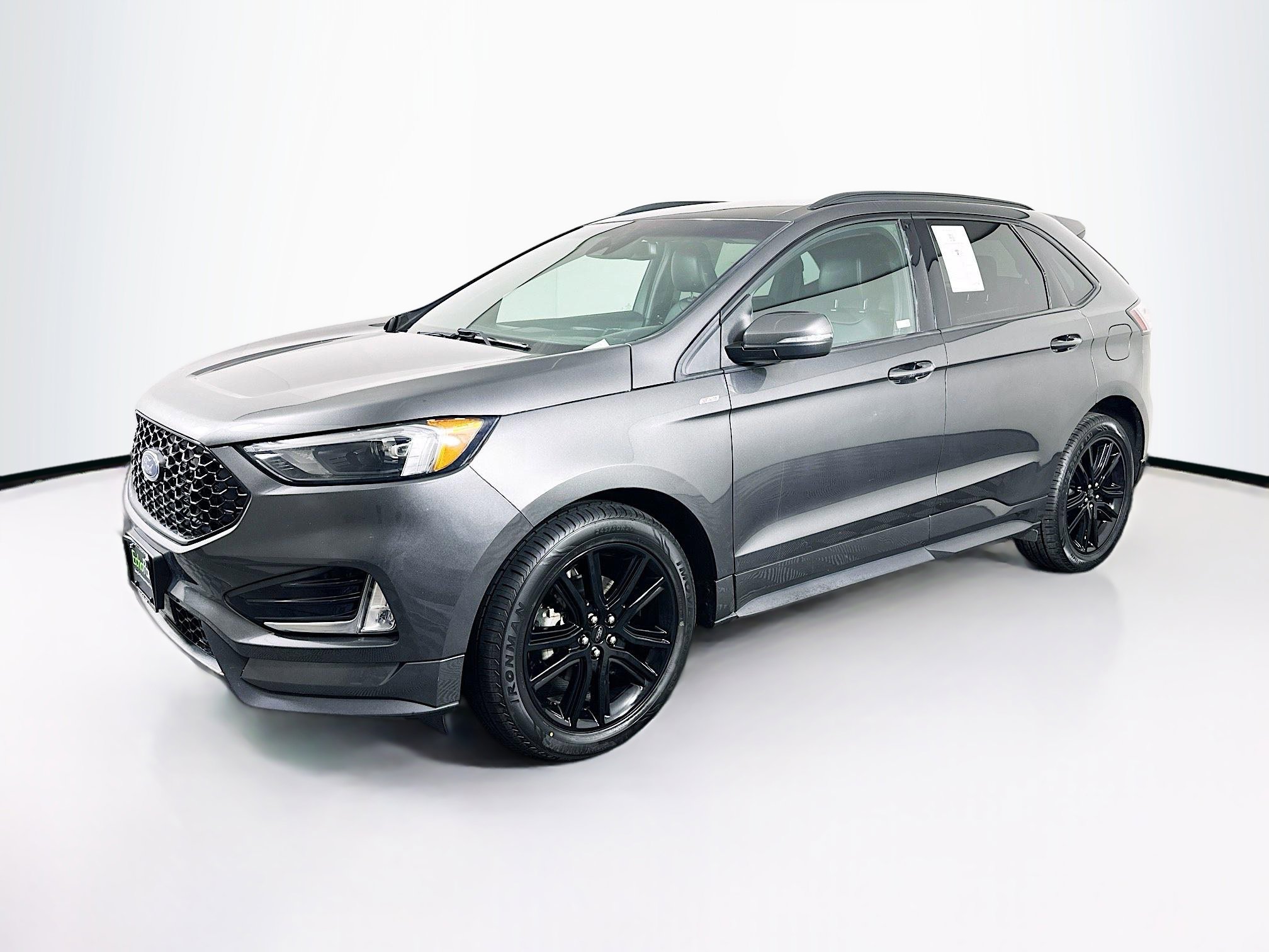 Used 2020 Ford Edge ST-Line FWD image 3