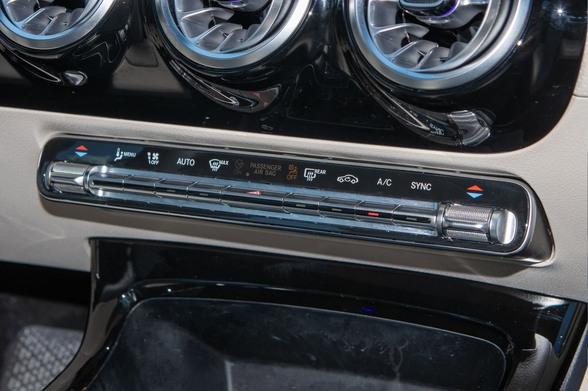 Used 2022 Mercedes-Benz A 220 image 22