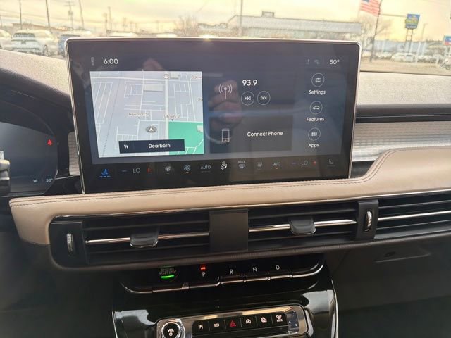 Certified 2024 Lincoln Corsair AWD w/ Equipment Group 101A image 22