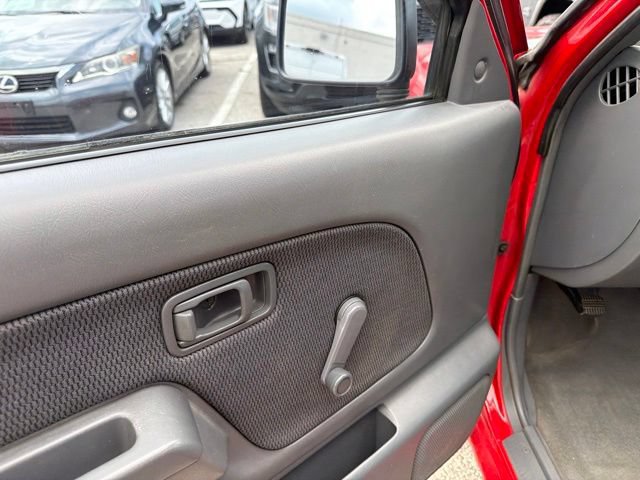 Used 2003 Nissan Frontier XE RWD image 11
