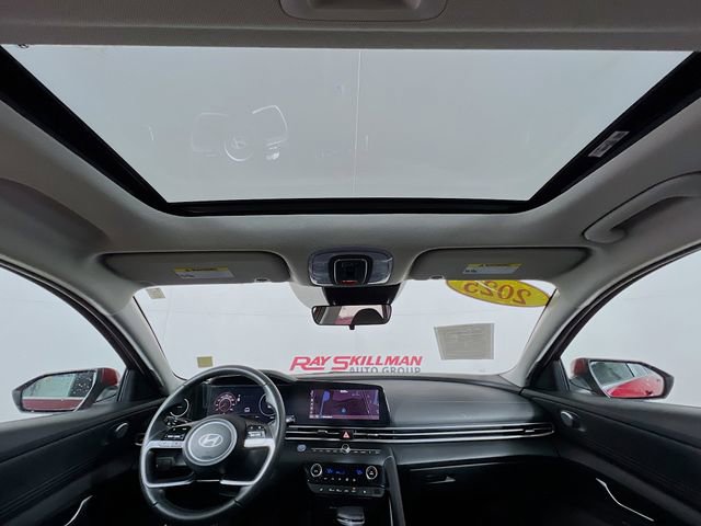Used 2025 Hyundai Elantra SEL FWD image 26