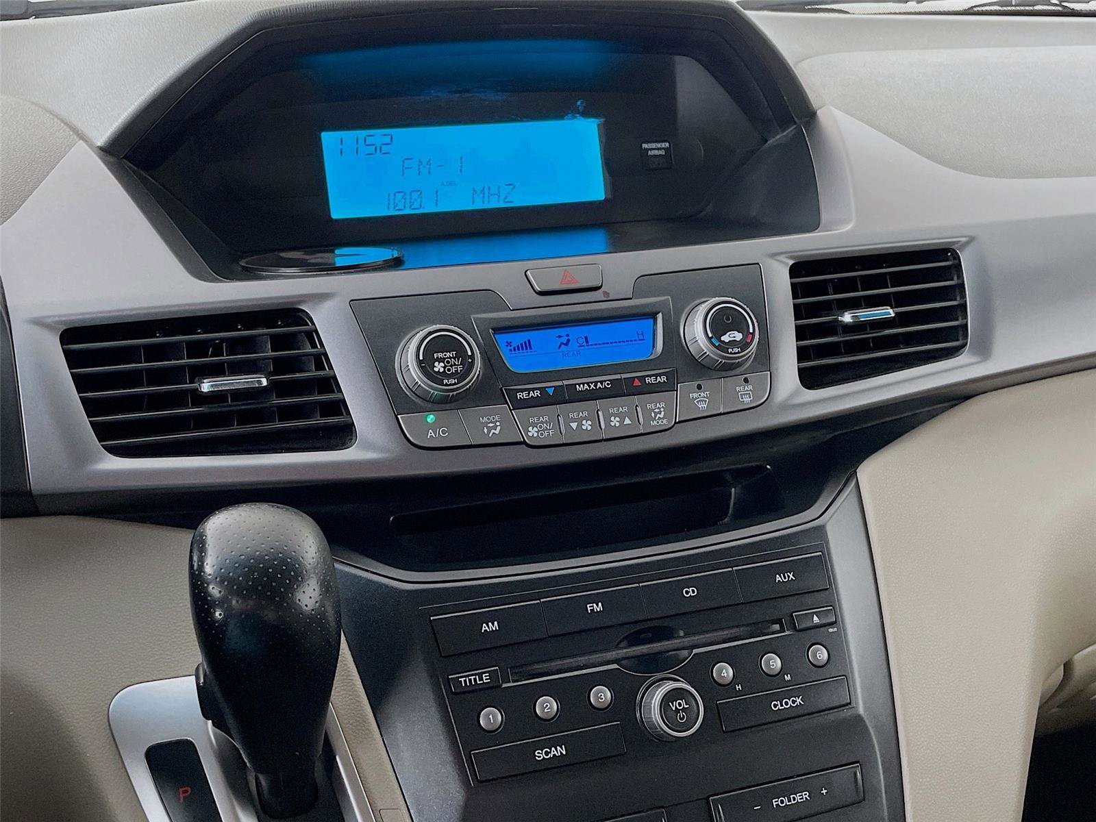 Used 2012 Honda Odyssey LX image 16