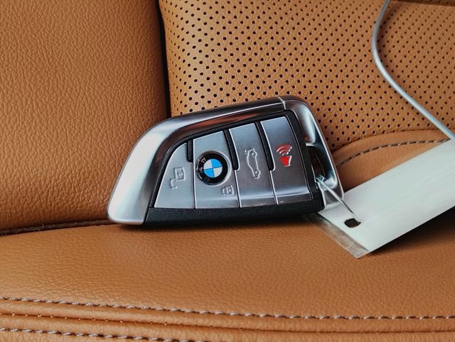 Used 2023 BMW 330i xDrive 330i xDrive w/ Premium Package image 27