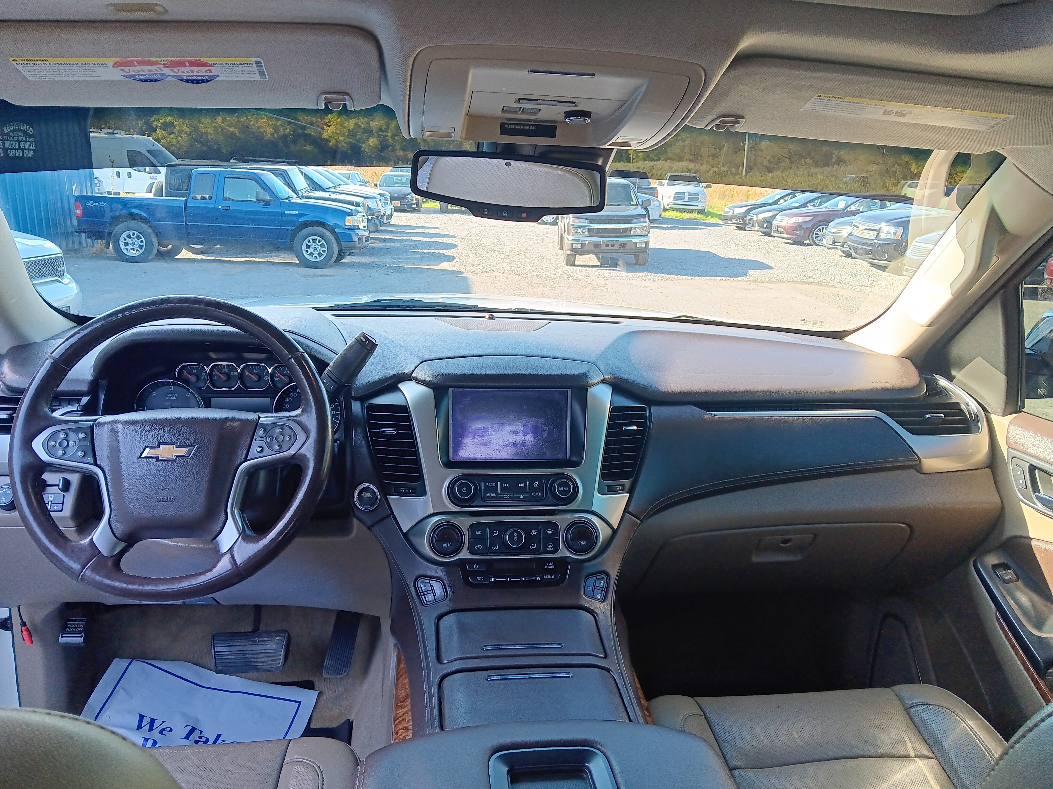 Used 2015 Chevrolet Tahoe LTZ AWD/4WD image 11