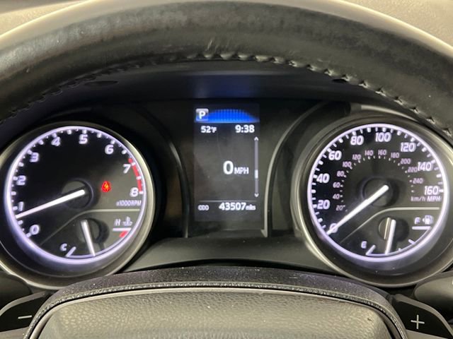 Used 2024 Toyota Camry SE image 11