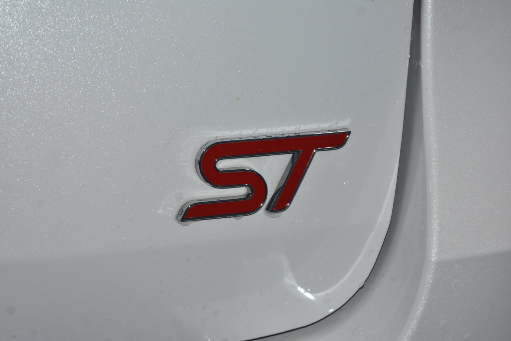 Used 2023 Ford Explorer ST w/ Equipment Group 401A AWD/4WD image 35
