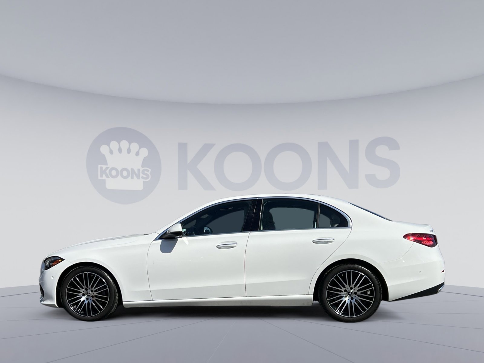 Used 2024 Mercedes-Benz C 300 4MATIC Sedan image 2