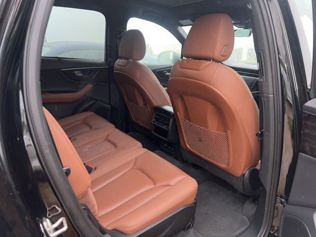 Used 2023 Audi Q7 2.0T Premium Plus w/ Premium Plus Package AWD/4WD image 4