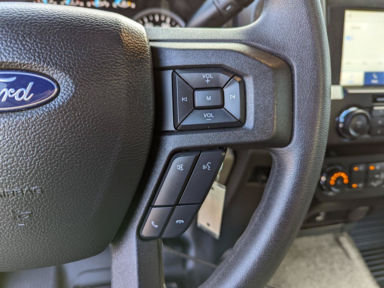 Used 2022 Ford F250 XL w/ Power Equipment Group AWD/4WD image 16