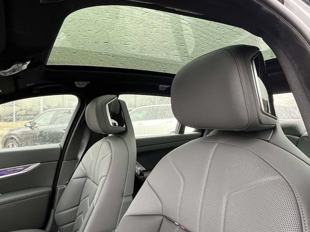 New 2026 BMW 760i xDrive w/ Executive Package AWD/4WD image 14