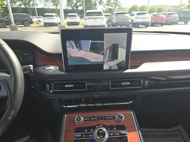 Certified 2023 Lincoln Aviator Reserve w/ Jet Package AWD/4WD image 39