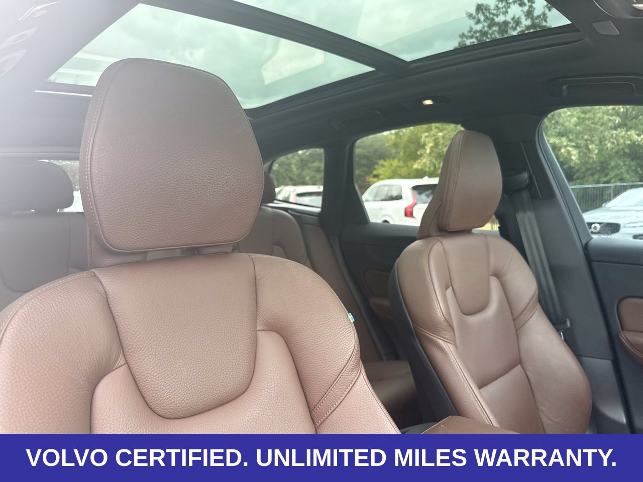 Certified 2024 Volvo XC60 B5 Plus w/ Protection Package Premier AWD/4WD image 22