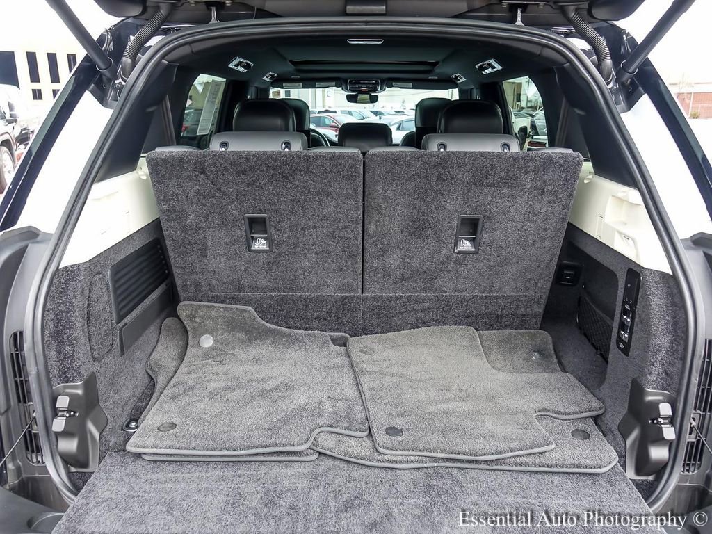 Used 2023 Land Rover Range Rover Long Wheelbase SE image 25