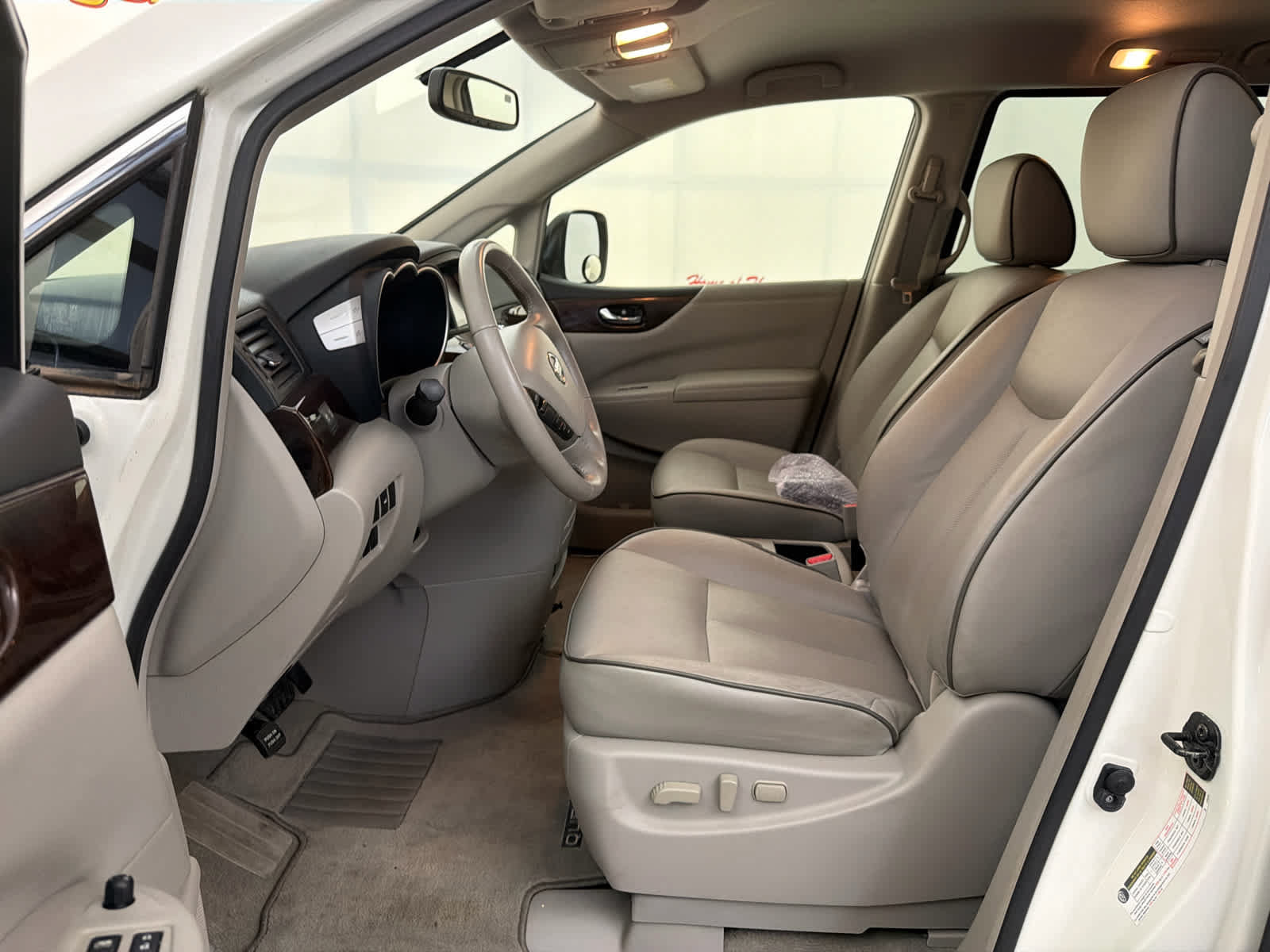Used 2015 Nissan Quest SL FWD image 14