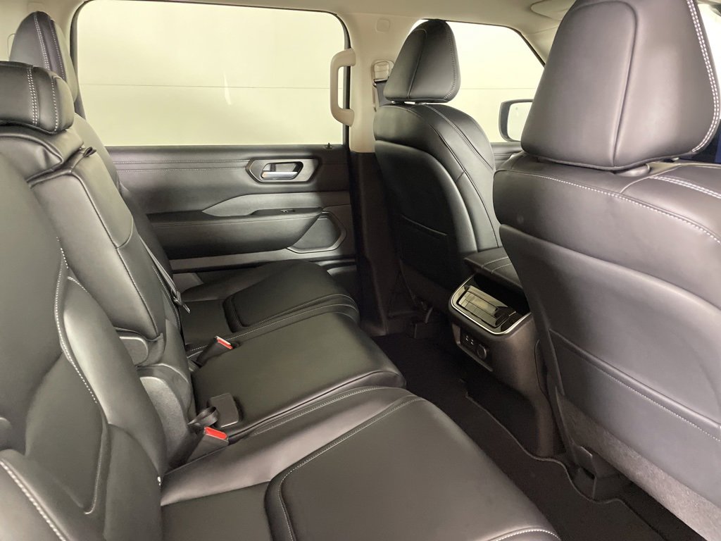 New 2026 Nissan Armada SV image 17