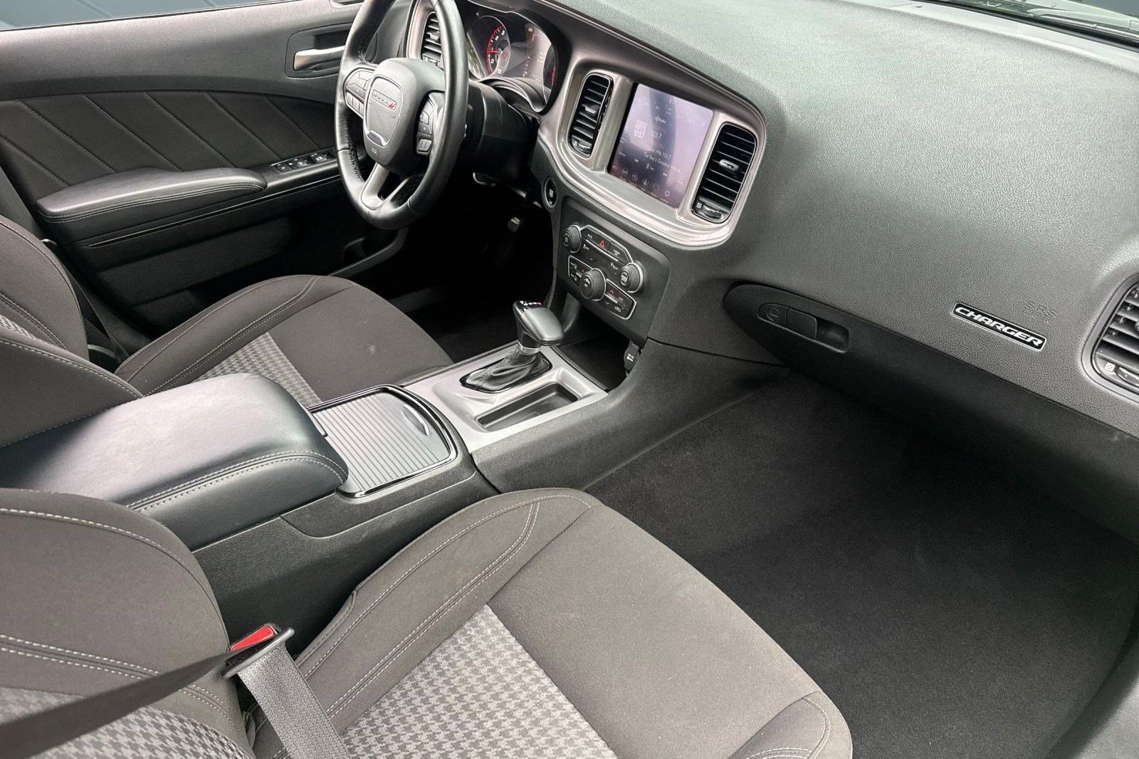 Used 2023 Dodge Charger SXT w/ Blacktop Package RWD image 32