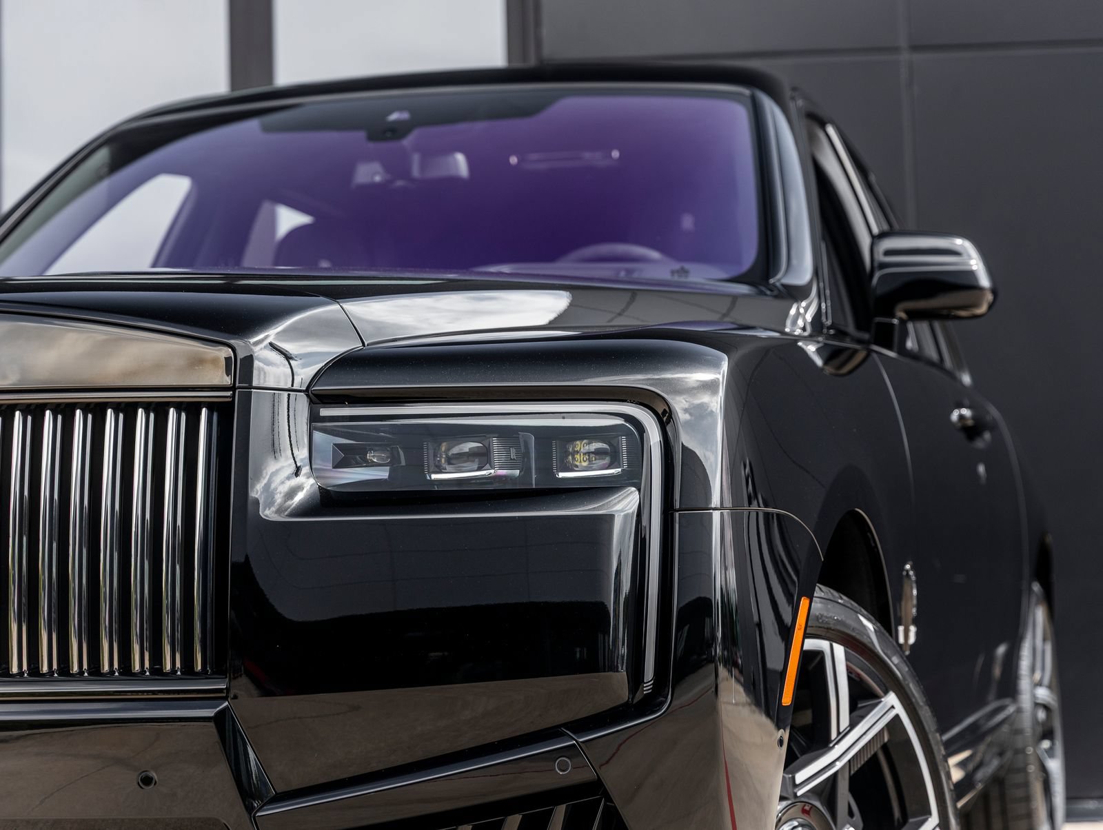 New 2027 Rolls-Royce Cullinan Black Badge AWD/4WD image 15