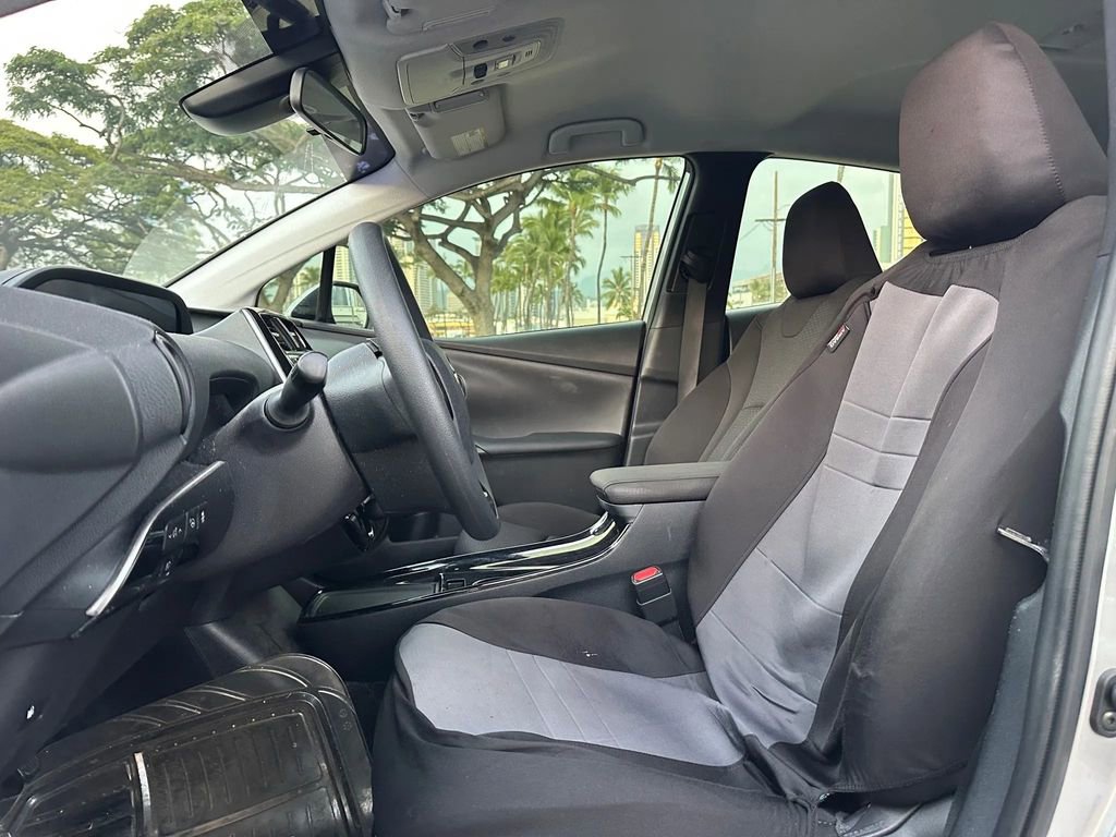 Used 2022 Toyota Prius LE image 8