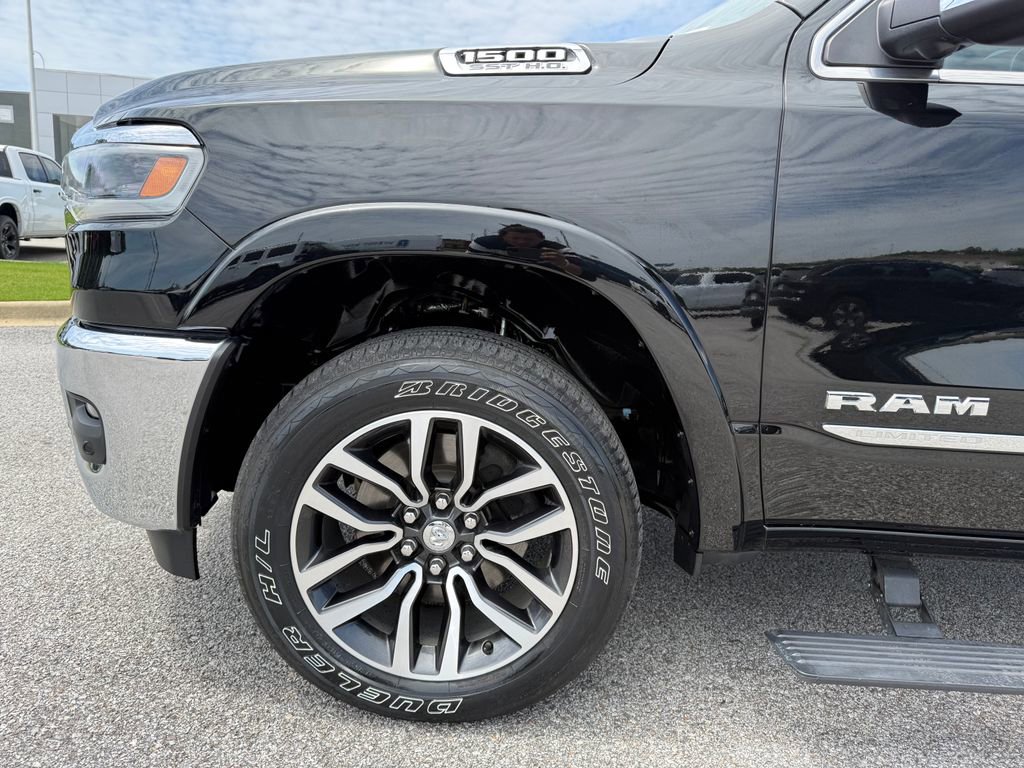 Used 2025 RAM 1500 Limited AWD/4WD image 45