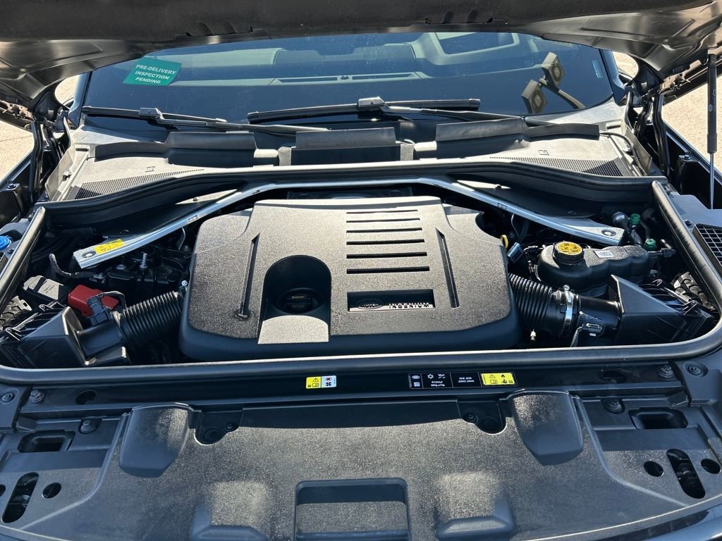 Used 2024 Land Rover Range Rover SE image 31