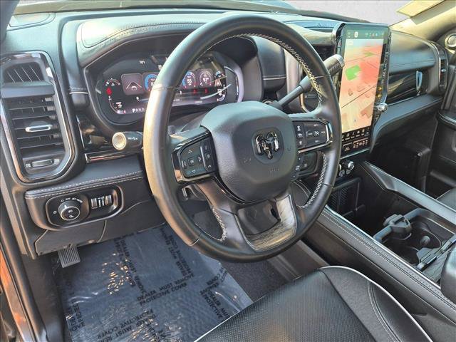 Used 2025 RAM 3500 Limited AWD/4WD image 9