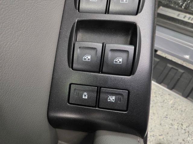Used 2018 Chevrolet Tahoe LT w/ LT Signature Package AWD/4WD image 33